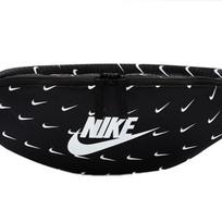 Nike Poliesterio Peties Krepšys Per Kūną Maišelis Juosmens Krepšys Įprastas Unisex Juodas Laisvalaikio DM2161-010 juoda