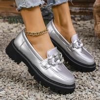 Madingi Zoki Loafers moterims su storu padu ir sidabrine grandinėle 2025 m. Madingi Platforminiai Batai iš PU Odos Moteriški Patogūs Slip-On Plokštėpadžiai Didelio Dydžio 43 36 sidabras