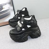 Mada 12CM Tinklelio Mikrofibros Odos Moteriški Vulkanizuoti Blizgučiai Mada Stambūs Sportbačiai Kvėpuojantys Laisvalaikio Platforminiai Pleišto Batai 34 juoda