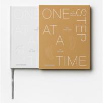 Kūdikio dienoraštis 64 psl. One Step at a Time: A Book About the First Time in My Life – Printworks