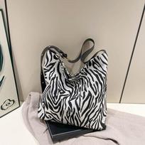 Crossbody Bag for Women Adjustable Strap Messenger Bag Large Capacity Retro Handbag Tote Bag for Work Travel CLE Leopard