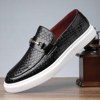New Shoes for Men Leather Casual Shoes Designer Flat Leisure Shoes Big Size Slip-on Loafers 38 juoda