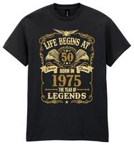 Gyvenimas prasideda sulaukus 50 metų Vyriški marškinėliai gimtadieniui Gimęs 1975 m. Legendos 50-ojo gimtadienio dovana Auksinis tekstas XL brown