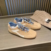 Karvės odos versija~ Vynuogių motina turi tokius pat madingus retro kontrastingų spalvų kvadratiniu ir apvaliu priekiu laisvalaikio Forrest Gump treniruočių lentos bateliai ins wo 35 smėlinė