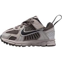 Nike Vomero 5 TD College Grey Cave Stone Kūdikio sportbačiai Metalinis-Sidabrinis Juodas HF7000-010 23.5 black