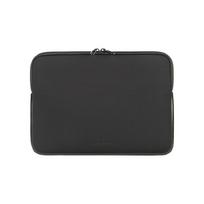 TUCANO Second Skin Elements Neopren Hülle für MacBook Air/Pro 13 Zoll schwarz - Voraus - Speziell entworfen  für das MacBook Pro/Air. Hautenge Hülle aus Neopren - die stilsichere Lösung für einen sicheren Transport Ihres Laptops in einer anderen Tasche oder Rucksack. Ausgestattet mit dem von Tucano entwickelten Anti-Slip System® - wodurch das Herausfallen beim Öffnen des Reißverschlusses verhindert wird. Dieses Produkt zeichnet sich aus durch hochwertiges Material - perfekte Verarb