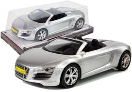 Sidabrinis automobilia Kabrioletas