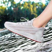 Vyriški batai vasariniai tinklelio kvėpuojantys plono tinklelio tuščiavidurio tinklelio batai vyriški bėgimo lengvi juodi laisvalaikio sportiniai madingi batai 39