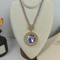 Purple Pearl Long Necklace for Women: Luxurious Fall/Winter Accessory for Sweaters, Cheongsams, and More.