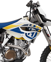 HUSQVARNA plastikinis komplektas priekinio žibinto šonams TC/FC/TE/FE 125/501 '14