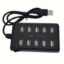 Nešiojamas USB hubas su 10 jungtimis ir jungikliu.