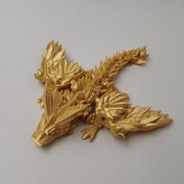 3D spausdintas holograminis drakono modelis