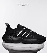 Adidas Originals Haiwee vyriški kedai laisvalaikiui. Juoda / balta spalva