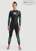 Arena Powerskin Storm hidrokostiumas moterims, juodas