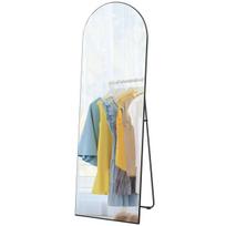 HOMCOM Viso ilgio veidrodis, 150 x 50 cm sieninis veidrodis su stovu, lenktas dizainas, stovintis veidrodis su apsaugine plėvele nuo atplaišų, skirtas svetainei, miegamajam, juodas, Juoda