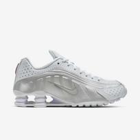 Nike Wmns Shox R4 - Dydis 46 (AR3565-101 Laisvalaikio batai)
