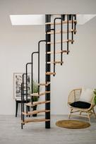 Spiraliniai laiptai Minka Suono Ø140 cm, Juoda