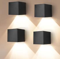 Saulės sieninis lauko šviestuvas Lauko šviestuvas Pack of 4 Solar Lights for Outdoor Garden su 2 apšvietimo režimais, IP65 vandeniui atsparus sieninis šviestuvas, saulės šviestuvai, tvoros šviestuvas sienai, terasai, sodui, laiptai, laiptai, tvoros