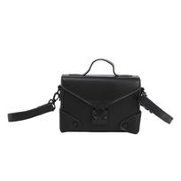 Men's Retro Niche Design Lock Shoulder Messenger Bag juoda