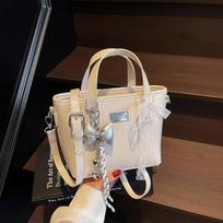2025 Women's Versatile Crossbody Tote Bag: Casual, Fashionable, and Compact Without Accessory