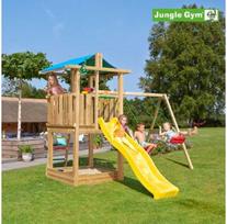 Nsh Nordic Jungle Gym Hut žaidimų bokštas, komplektuojamas su sūpynių moduliu ir čiuožykla (804-282NSX)