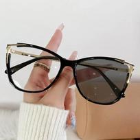 Women Cat Eye Frame Photochromic Sunglasses Ultra Light High Definition Optical Eyewear New Luxury Color Changing Plain Glasses