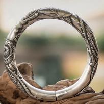 Niche Guan Gong Bracelet Male Solid Personality High Sense Retro Men Domineering Manual Opening Cylindrical Relief Bracelet