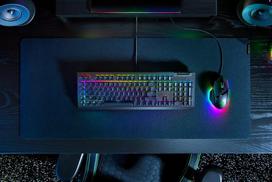 Razer BlackWidow V4 X Gaming -keyboard, Full Size, RGB - Green Switches, ISO (DE)