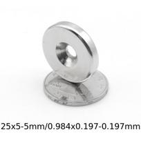 2 vnt N35 25x5-5mm neodimio magnetai su anga 5mm.