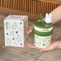 Gimtadienio dovana Miffy triušio šiaudelis vandens puodelis Mergaičių keraminis puodelis su dangteliu Biuro kavos puodelis su rankena dovana 401-500ml