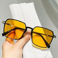 Vintažiniai gradiento mados akiniai nuo saulės moterims vyrams retro kvadratiniai didelio rėmo akiniai moteriški lauko kelionėms UV400 akiniai nuo saulės