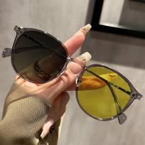 Retro Oval Frame Photochromic Night Vision Myopia Glasses for Men Women Driving Outdoor UV Eye Protection Nearsight Sunglasses -2.0 pilka