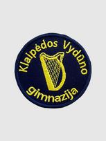 Klaipėdos Vydūno gimnazijos emblema, EMBLEMA: Emblema su prisiuvimu