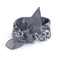 Skarelė Bandanna, pilka