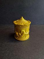 Rankų darbo betoninis indelis Karusele geltonas
