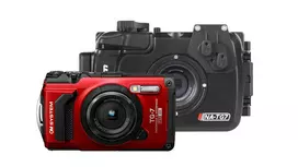 TG-7 red + Nauticam UW Housing