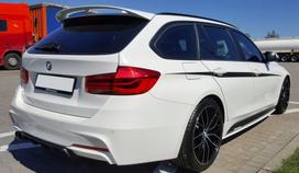 Bmw f30 f31 komplektas juostelių po durelių rankenomis m performance m paket black matt