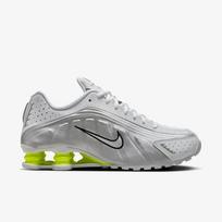 Nike Shox R4 White Metallic Silver Bolt Womans 5-12SIze AR3565-102 Expeditedship EU 36 sidabras/balta