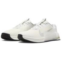 Nike Metcon 9 Premium 'Summit White' Moteriški FQ7217-101 EU 35.5 metalo sidabro spalvos/balta