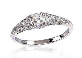 Auksinis žiedas su deimantais moterims Diamond Sky „Heavenly Gift“ iš 585 baltojo aukso, 17