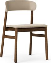 Normann Copenhagen Kėdė Herit tamsus ąžuolas minkšta sėdimoji dalis smėlio spalvos