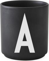 Design Letters Puodelis AJ raidė A porcelianinis juodos spalvos