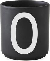 Design Letters Puodelis AJ raidė O porcelianinis juodos spalvos
