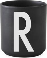 Design Letters Puodelis AJ raidė R porcelianinis juodos spalvos