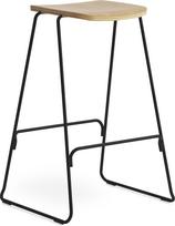 Normann Copenhagen Baro kėdė Just su juodu pagrindu šviesaus ąžuolo spalvos 75 cm