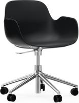 Normann Copenhagen Fotelis ant ratukų Form Swivel 5W su aliuminio kojomis juodos spalvos