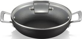 Le Creuset Puodas Le Creuset iš nepridegančio aliuminio su rankenomis 24 cm