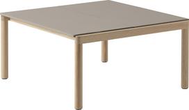 Muuto Kavos staliukas Couple lygus ant šviesaus ąžuolo kojų taupe spalvos 80 x 84 x 40 cm