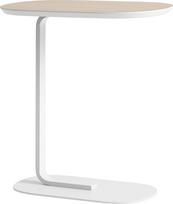 Muuto Šoninis stalas Relate ant baltos kojos šviesaus ąžuolo spalvos 60,5 cm