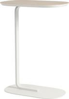 Muuto Šoninis stalas Relate laminuotas ant baltos kojos šviesaus ąžuolo spalvos 73,5 cm